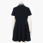 WOMEN'S NECK LOGO HIGHNECK PLEATED DRESS（ウィメンズ ネックロゴ