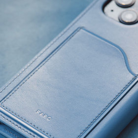 Calma Folio Case for iPhone 15 Pro（カーマ フォリオケース iPhone