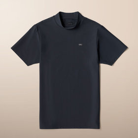 MEN'S STITCHED 3D LOGO HIGHNECK（リラックスフィット）（メンズ