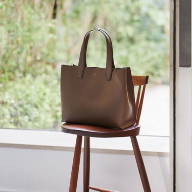 Calma Tote Medium（カーマトート ミディアム）（F2311B102） | 商品詳細 | FARO OFFICIAL SITE |  ファーロ公式サイト