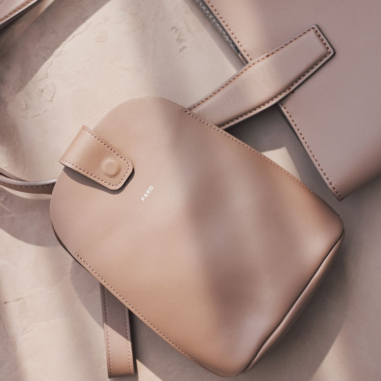 Calma Pouch Shell 2（F2411G301） | 商品詳細 | FARO OFFICIAL SITE
