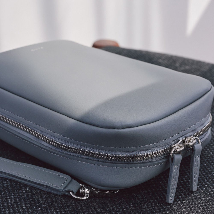 Calma Square Shoulder（カーマースクウェアショルダー）（F2337G305